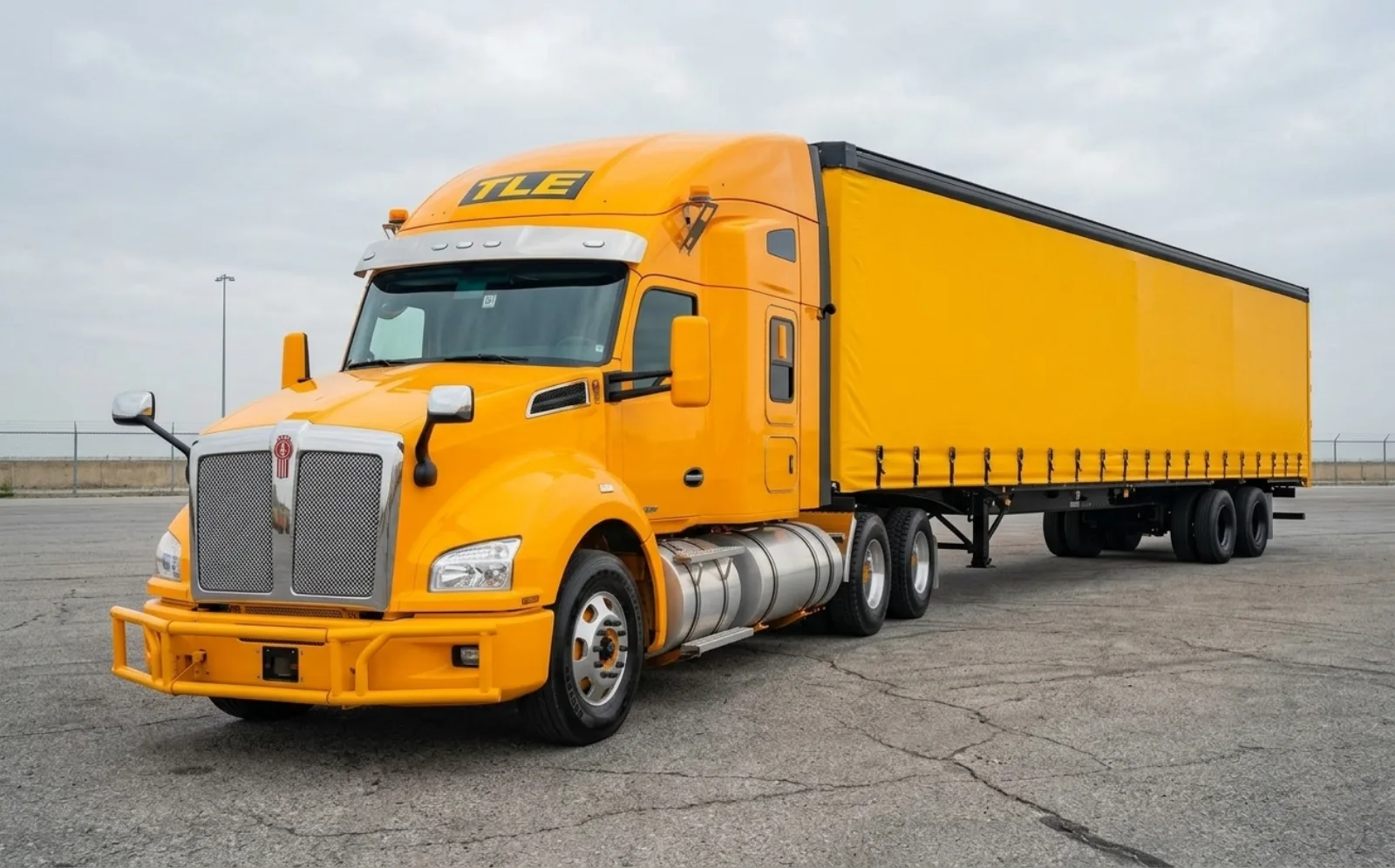 40-foot TLE curtain-side trailer